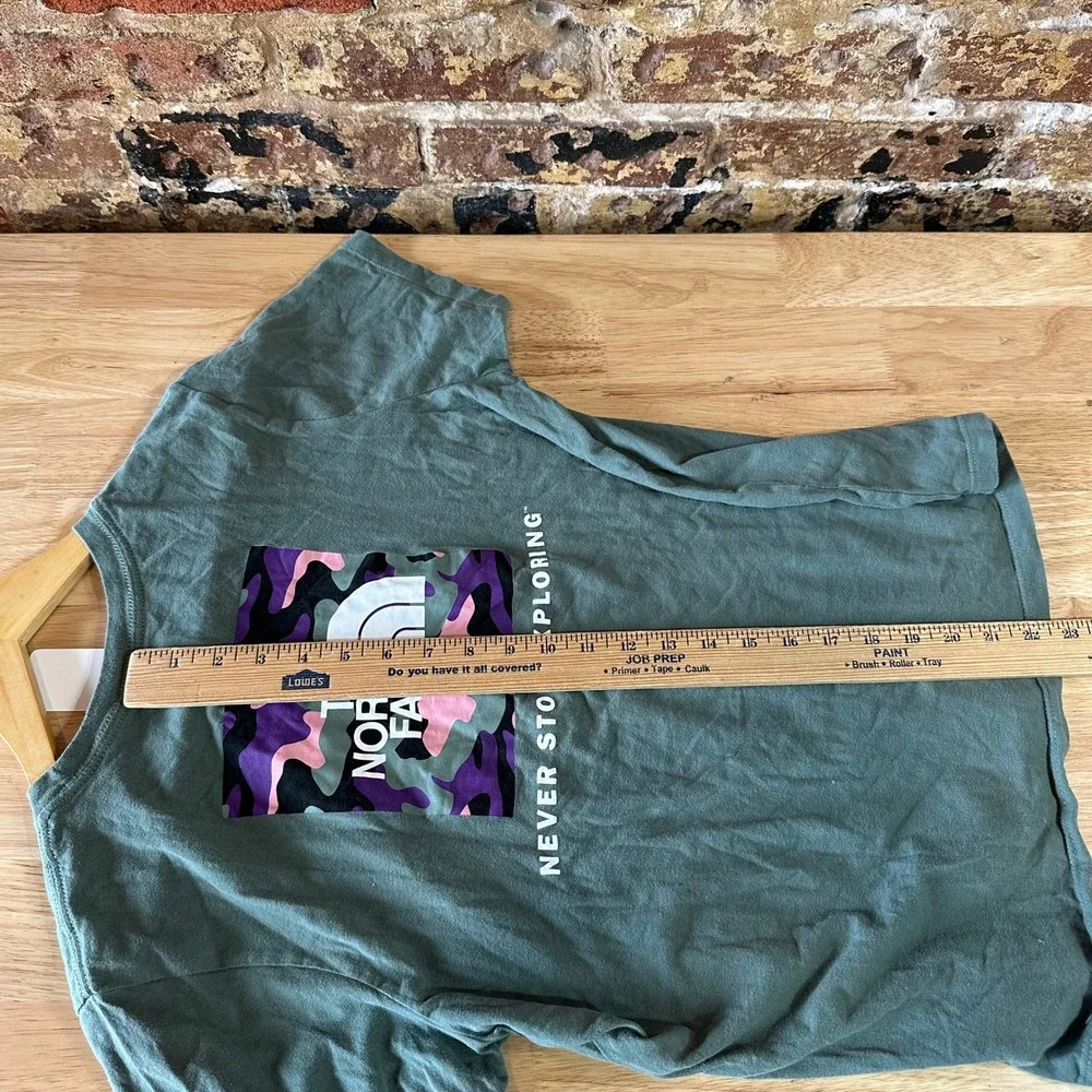 The North Face Top T-shirt Women's Medium Short Sleeve Green Camo logo - Picture 8 of 11